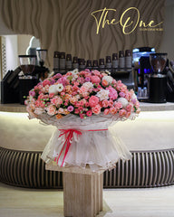 Grand Pink Flower Bouquet