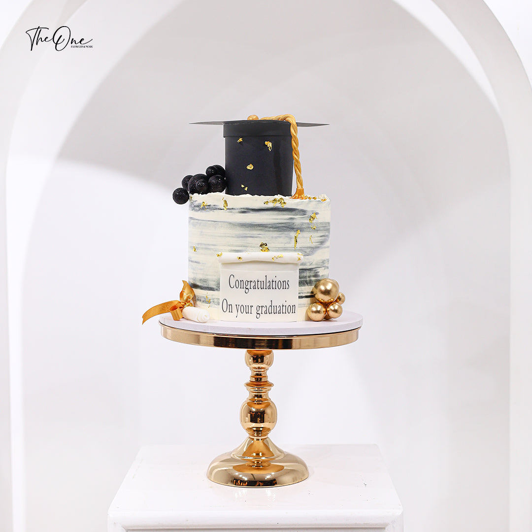 Graduation cake ( 2 KG )